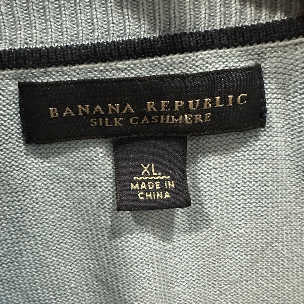 BANANA REPUBLIC Mens  XL Luxury Silk Cashmere‎ Blend Baby Blue V-Neck LS Sweater